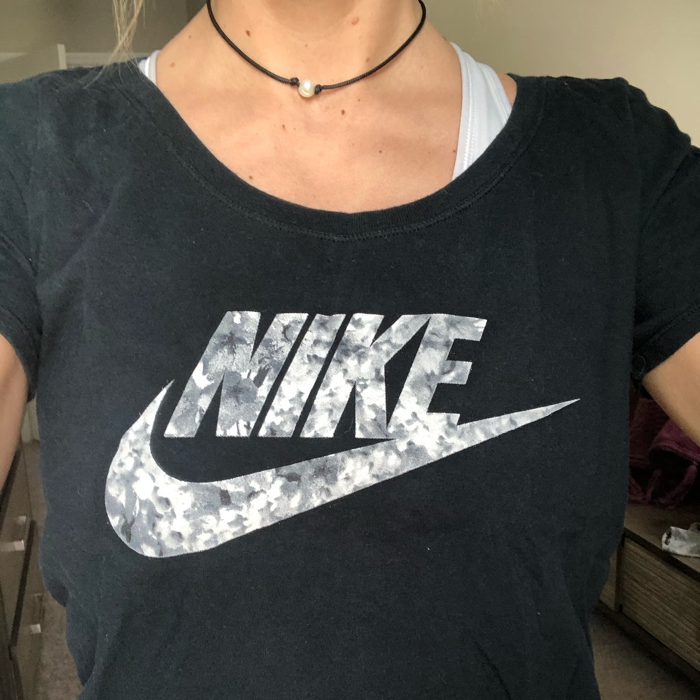 Set of 3 Women’s Nike T-Shirt Small